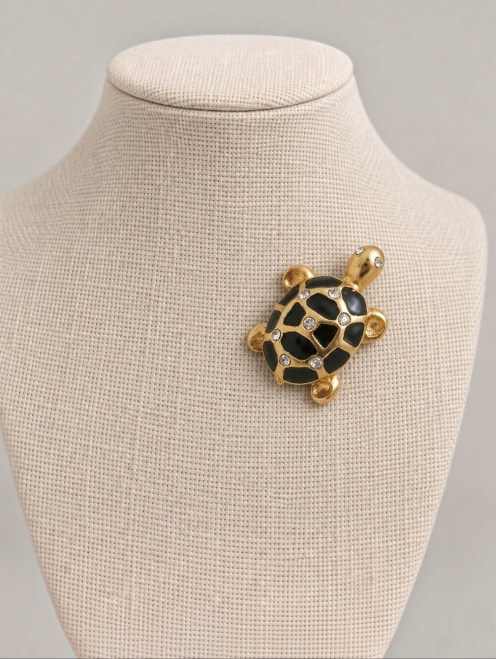 Vintage 70s Gold Tone Turtle Brooch Black Enamel Rhinestone Accent Pin